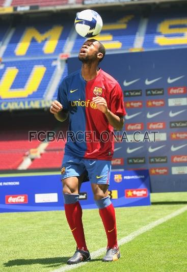 Keita, trepitjant per primer cop el Camp Nou com a blaugrana. Foto: Arxiu FCB