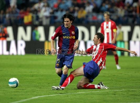 La histria goleadora de Messi con el Atltico comienza en el 0-6 de la temporada 2006/07, donde hace dos goles.