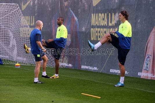 Keita i Ibrahimovic, encara lesionats, s'han exercitat al marge del grup. (Foto: Miguel Ruiz - FCB)
