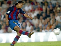 Ronaldinho_xgol_Sevillax.jpg