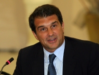 Laporta, out to defend the rights of clubs
