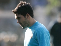 Deco limps out of training