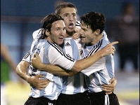 Argentina into the quarters