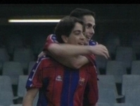 Celebraci de Xavi desprs de marcar un gol quan jugava amb el Bara B.