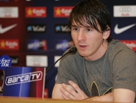 Messi: Maradona nos dar mucho