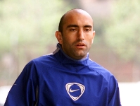 Abelardo, durante un entrenamiento con el FC Barcelona, la temporada 2001-2002.