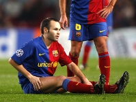 Iniesta possibly out for 6 weeks