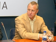 Cruyff ser presentat dijous