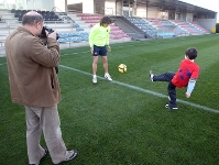 Puyol meets children from local XICS centre