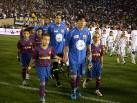 Messi y Pinto, antes de un partido en Los ngeles, en la ltima pretemporada.