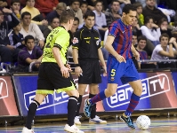 Barça i Playas van empatar a un en el partit d'anada.