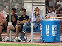 Josep Guardiola durante el partido contra el Guoan. Foto: Miguel Ruiz-FCB.
