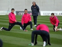 Bartra, Vzquez i Fonts durant l'entrenament d'aquest dilluns a al Ciutat Esportiva Joan Gamper. Fotos: Miguel Ruiz-FCB.
