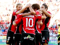 El Mallorca, celebrant un gol d'aquesta temporada. Fotos: RCD Mallorca