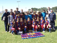 Los jugadores del Infantil B posan como campeones del torneo. Fotos: Severino Fernández.