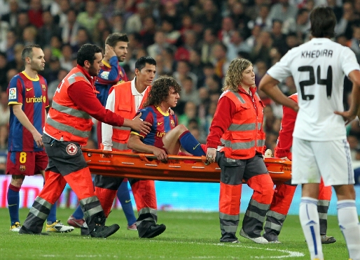 Puyol withdrawn with hamstring injury