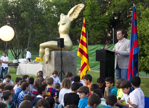 El president del FC Barcelona s'ha adreat als nois i noies del planter. Fotos: lex Caparrs/FCB