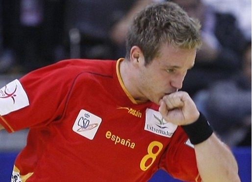 Toms, uno de los jugadores destacados con Espaa. (Foto: www.rfebm.es)