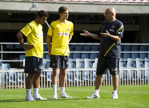 El segundo entrenador, Toni Rubiella, es el mas veterano de todos los miembros del staff del Bara Intersport. Foto: lex Caparrs-FCB
